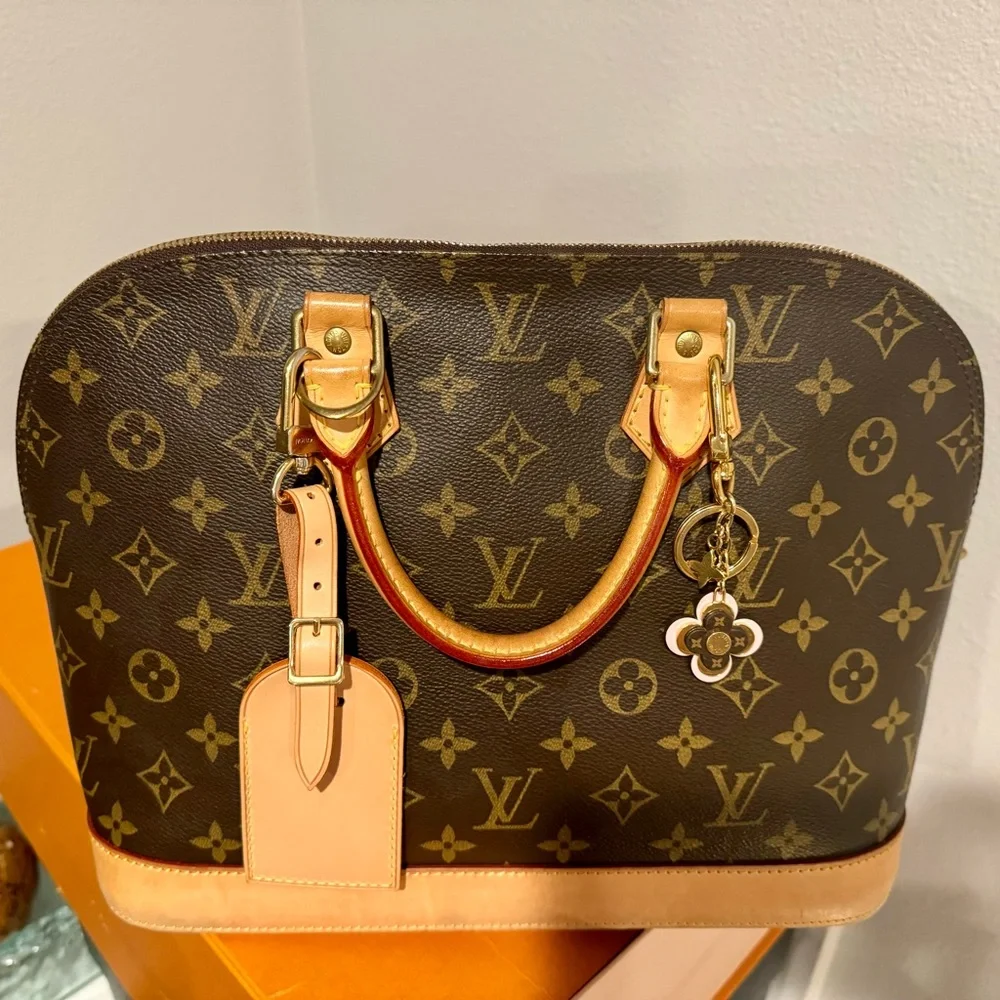 LV ALMA PM Monogram - Picture 5 of 14